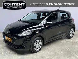 Zwart metallic Gebruikt 2024 Hyundai i10 Comfort Hatchback | € 15.940 (Eerlijke prijs)