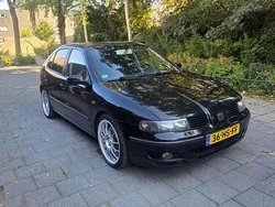 Zwart Gebruikt 2001 Seat Leon Sport Sedan | € 2.400 (Eerlijke prijs)