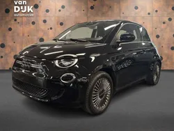 Zwart Gebruikt 2021 Fiat 500e Icon Hatchback | € 15.450 (Goede deal)