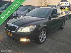 Zwart Gebruikt 2012 Skoda Octavia Business Line Stationwagen | € 3.500 (Eerlijke prijs)