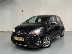 Zwart Gebruikt 2018 Toyota Yaris Hybrid Plus Hatchback | € 17.799 (Duur)