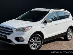 Wit Gebruikt 2017 Ford Kuga Trend SUV | € 14.945 (Goede deal)