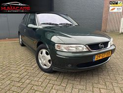 Groen (metallic) Gebruikt 2001 Opel Vectra Business Edition Sedan | € 1.449 (Iets duurder)