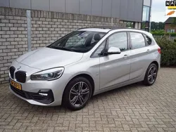 Grijs Gebruikt 2018 BMW 220 Active Tourer Executive MPV | € 21.850 (Eerlijke prijs)
