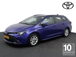 Blauw Gebruikt 2024 Toyota Corolla Stationwagen | € 28.400 (Eerlijke prijs)