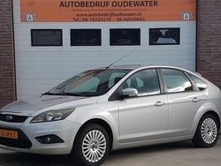 Grijs Gebruikt 2009 Ford Focus Titanium Hatchback | € 4.995 (Iets duurder)