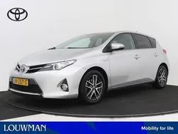 Grijs Gebruikt 2015 Toyota Auris Limited Hatchback | € 11.950 (Eerlijke prijs)