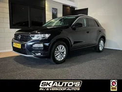 Zwart Gebruikt 2021 VW T-Roc Style SUV | € 20.995 (Goede deal)