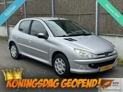 Grijs Gebruikt 2008 Peugeot 206 Hatchback | € 2.250 (Eerlijke prijs)