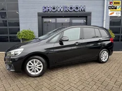 Zwart Gebruikt 2017 BMW 218 Executive Stationwagen | € 19.900 (Duur)
