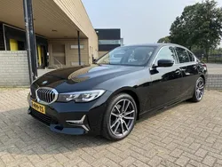 Zwart Gebruikt 2019 BMW 320 Executive Sedan | € 28.945 (Eerlijke prijs)