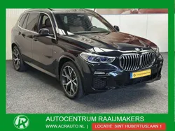 Zwart Gebruikt 2020 BMW X5 M Sport SUV | € 53.435 (Eerlijke prijs)