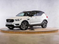 Wit Gebruikt 2021 Volvo XC40 R-Design SUV | € 35.490 (Iets duurder)