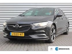 Zwart Gebruikt 2020 Opel Insignia OPC Hatchback | € 21.900 (Eerlijke prijs)