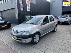 Grijs Gebruikt 2008 Dacia Logan Lauréate Sedan | € 1.999 (Eerlijke prijs)