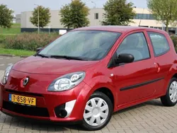 Rood Gebruikt 2011 Renault Twingo Authentique Hatchback | € 3.999 (Eerlijke prijs)