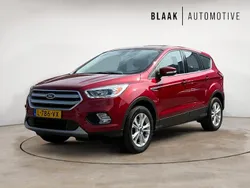 Rood Gebruikt 2017 Ford Kuga Trend SUV | € 16.185 (Eerlijke prijs)