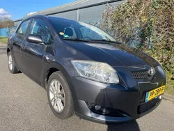 Grijs Gebruikt 2010 Toyota Auris Comfort Hatchback | € 3.450 (Eerlijke prijs)