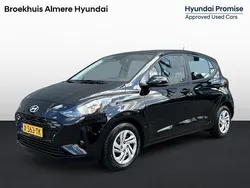 Zwart Gebruikt 2024 Hyundai i10 Comfort Hatchback | € 16.900 (Eerlijke prijs)