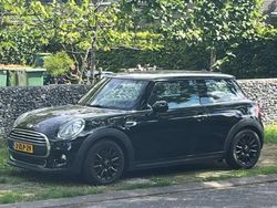 Zwart Gebruikt 2014 Mini ONE Business Hatchback | € 8.950 (Goede deal)
