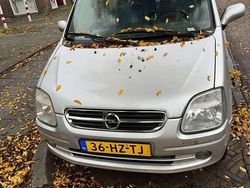 Grijs Gebruikt 2002 Opel Agila Comfort MPV | € 900 (Eerlijke prijs)