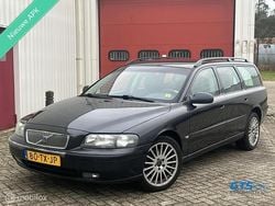 Zwart (metallic) Gebruikt 2001 Volvo V70 Comfort Stationwagen | € 2.499 (Super prijs)