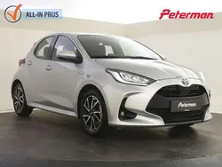 Zilver, metallic lak Gebruikt 2021 Toyota Yaris Hybrid Limited Hatchback | € 18.499 (Goede deal)