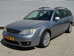 Grijs Gebruikt 2004 Ford Mondeo Sport Stationwagen | € 6.900