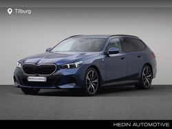 Blauw Gebruikt 2025 BMW 550e Comfort Edition Stationwagen | € 87.880 (Goede deal)