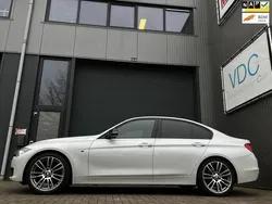 Wit Gebruikt 2013 BMW 320 Executive Sedan | € 11.945 (Duur)