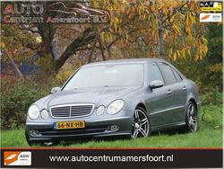 Blauw Gebruikt 2004 Mercedes E240 Avantgarde Sedan | € 4.949 (Goede deal)