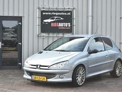 Grijs Gebruikt 2003 Peugeot 206 GTi Hatchback | € 2.250 (Duur)