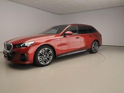 Rood Gebruikt 2025 BMW 530e M Sport Stationwagen | € 67.900