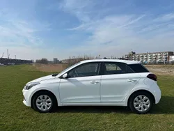 Wit Gebruikt 2019 Hyundai i20 Comfort Hatchback | € 11.500 (Eerlijke prijs)