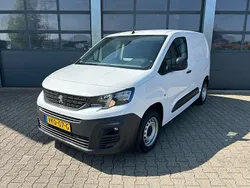Wit Gebruikt 2021 Peugeot Partner Premium MPV | € 13.657 (Goede deal)