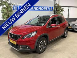 Rood Gebruikt 2018 Peugeot 2008 Allure SUV | € 9.995 (Eerlijke prijs)