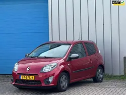 Rood, metallic lak Gebruikt 2011 Renault Twingo Collection Hatchback | € 1.949 (Goede deal)