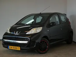 Zwart Gebruikt 2009 Peugeot 107 Hatchback | € 2.950 (Eerlijke prijs)