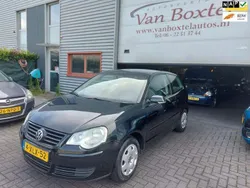 Zwart, metallic lak Gebruikt 2006 VW Polo Trendline Hatchback | € 1.900 (Goede deal)