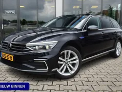 Zwart, metallic lak Gebruikt 2020 VW Passat Business Stationwagen | € 22.750 (Eerlijke prijs)