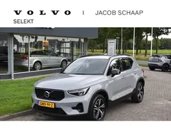 Grijs Gebruikt 2024 Volvo XC40 Plus SUV | € 44.900 (Eerlijke prijs)