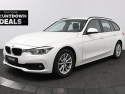 Wit Gebruikt 2018 BMW 320 Executive Stationwagen | € 19.495 (Super prijs)