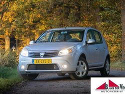 Grijs Gebruikt 2009 Dacia Sandero Lauréate Hatchback | € 2.950 (Duur)