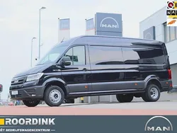 Zwart Nieuw 2024 MAN TGE Van | € 59.950