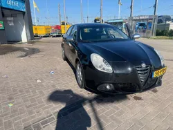 Zwart Gebruikt 2011 Alfa Romeo Giulietta Distinctive Hatchback | € 5.000 (Duur)