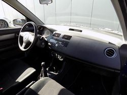 Zwart Gebruikt 2005 Suzuki Swift GLS Hatchback | € 1.400 (Super prijs)