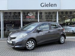Grijs Gebruikt 2012 Toyota Yaris Comfort Hatchback | € 7.400 (Iets duurder)
