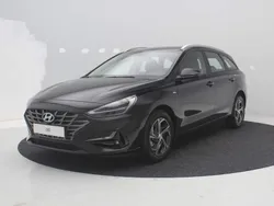 Zwart Gebruikt 2024 Hyundai i30 Comfort Stationwagen | € 26.480 (Duur)