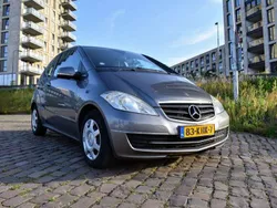 Grijs Gebruikt 2009 Mercedes A160 Hatchback | € 4.845 (Iets duurder)