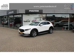 Snowflake white pearl (licht wit) Gebruikt 2022 Mazda CX-30 Luxury SUV | € 32.450 (Iets duurder)